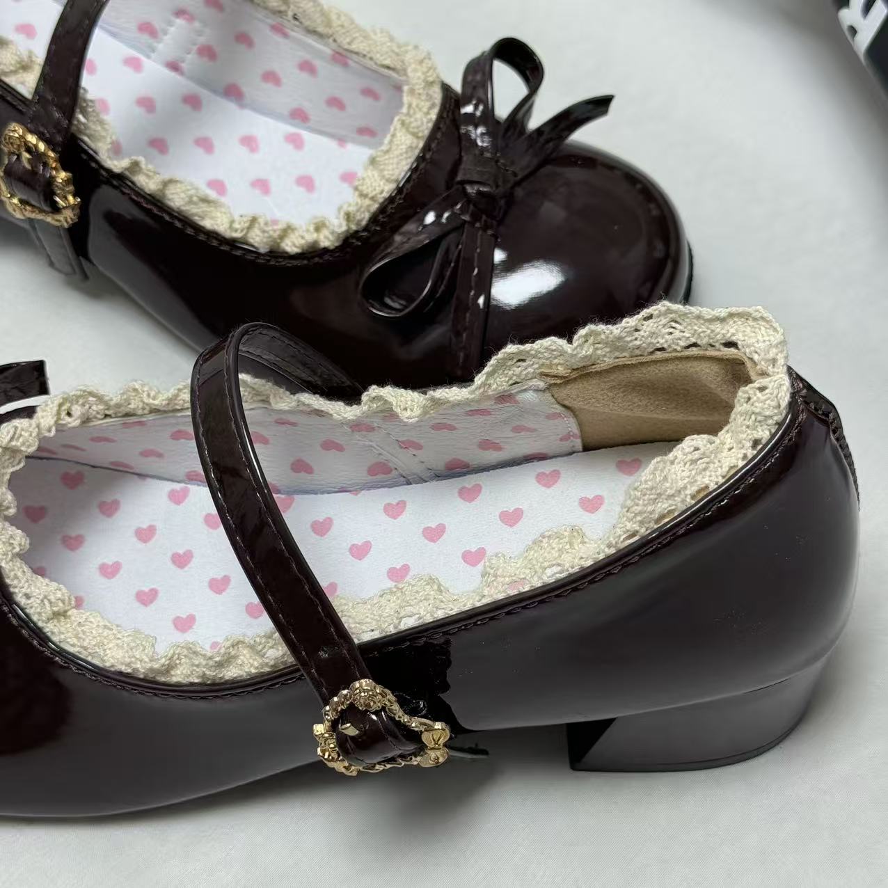 Versatile low-cut bow shoes