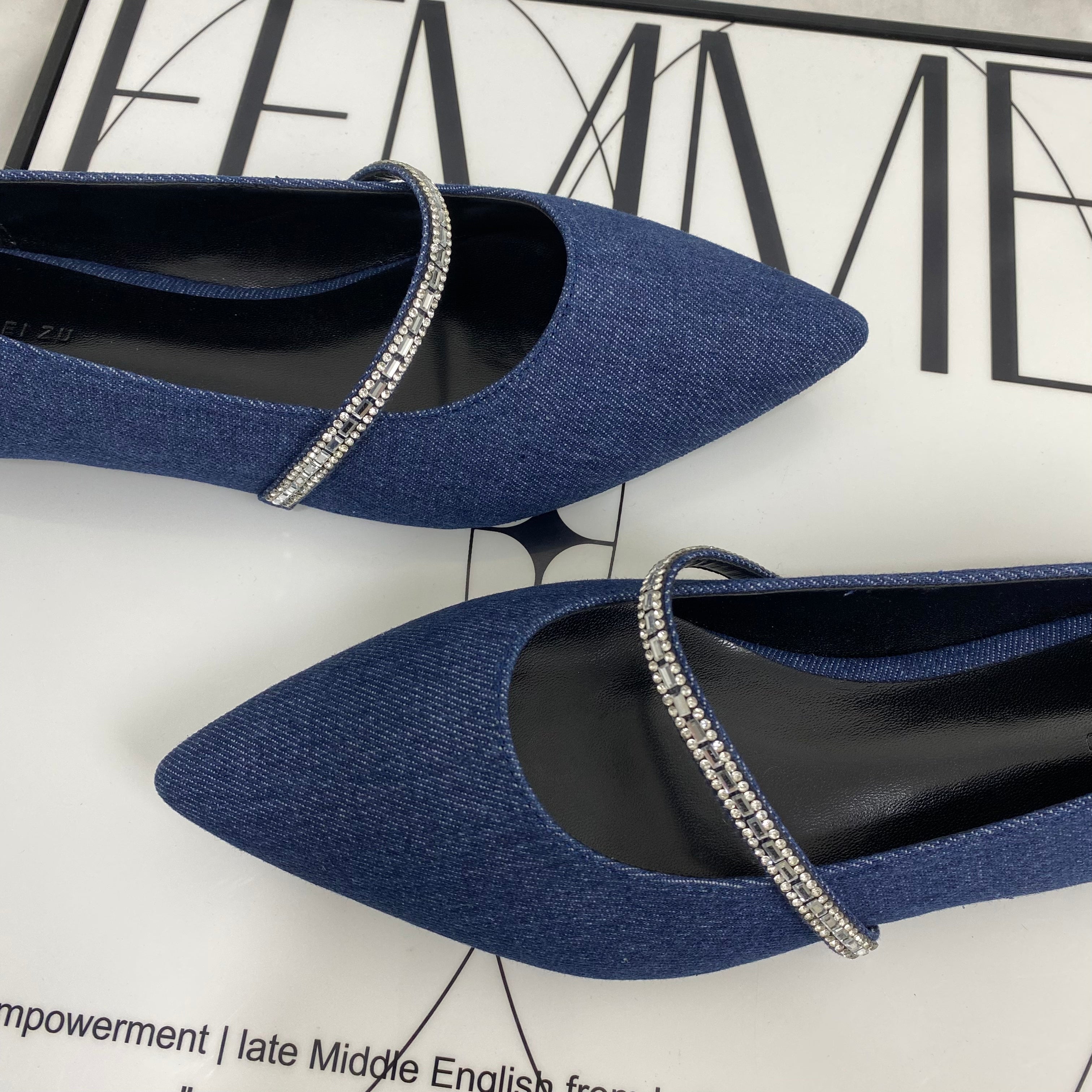 Anti-Slip Pointed Shoes