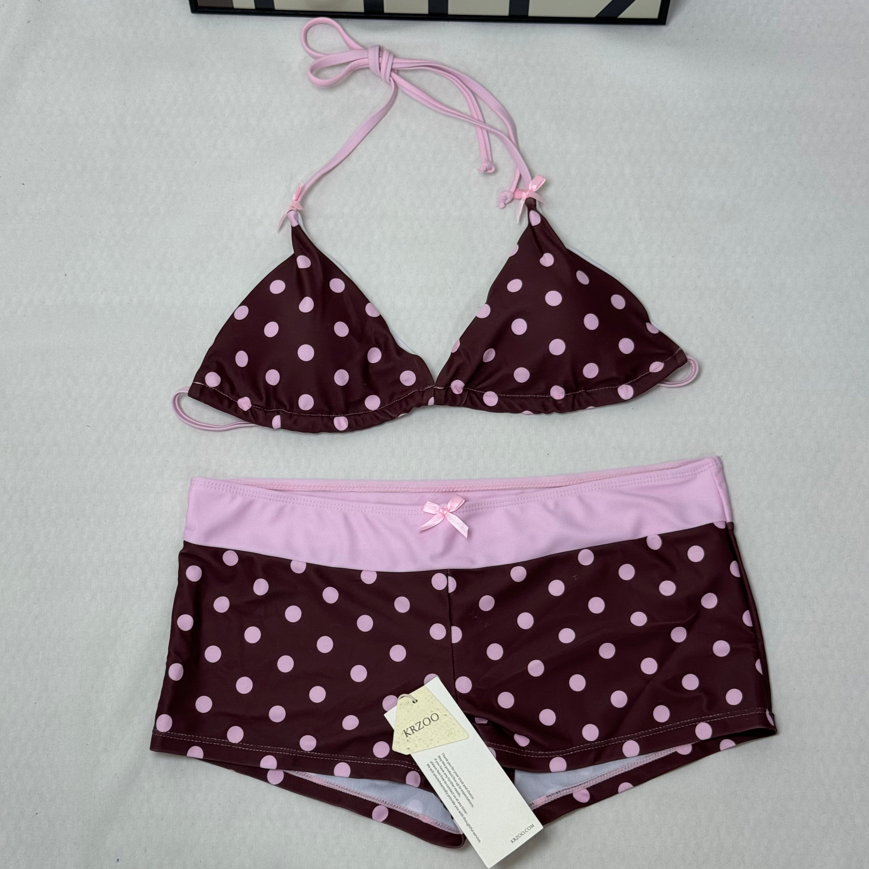 Dot-pattern two-piece strapless swimsuit