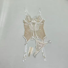 Embroidered heart-shaped decorative bra set