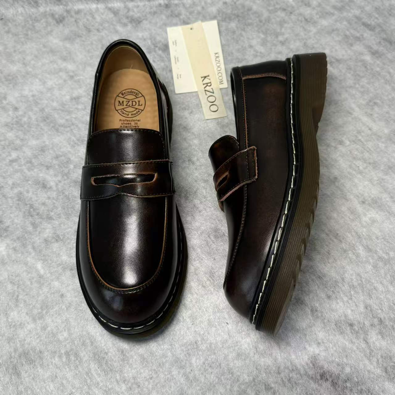 Put on flat-soled leather shoes