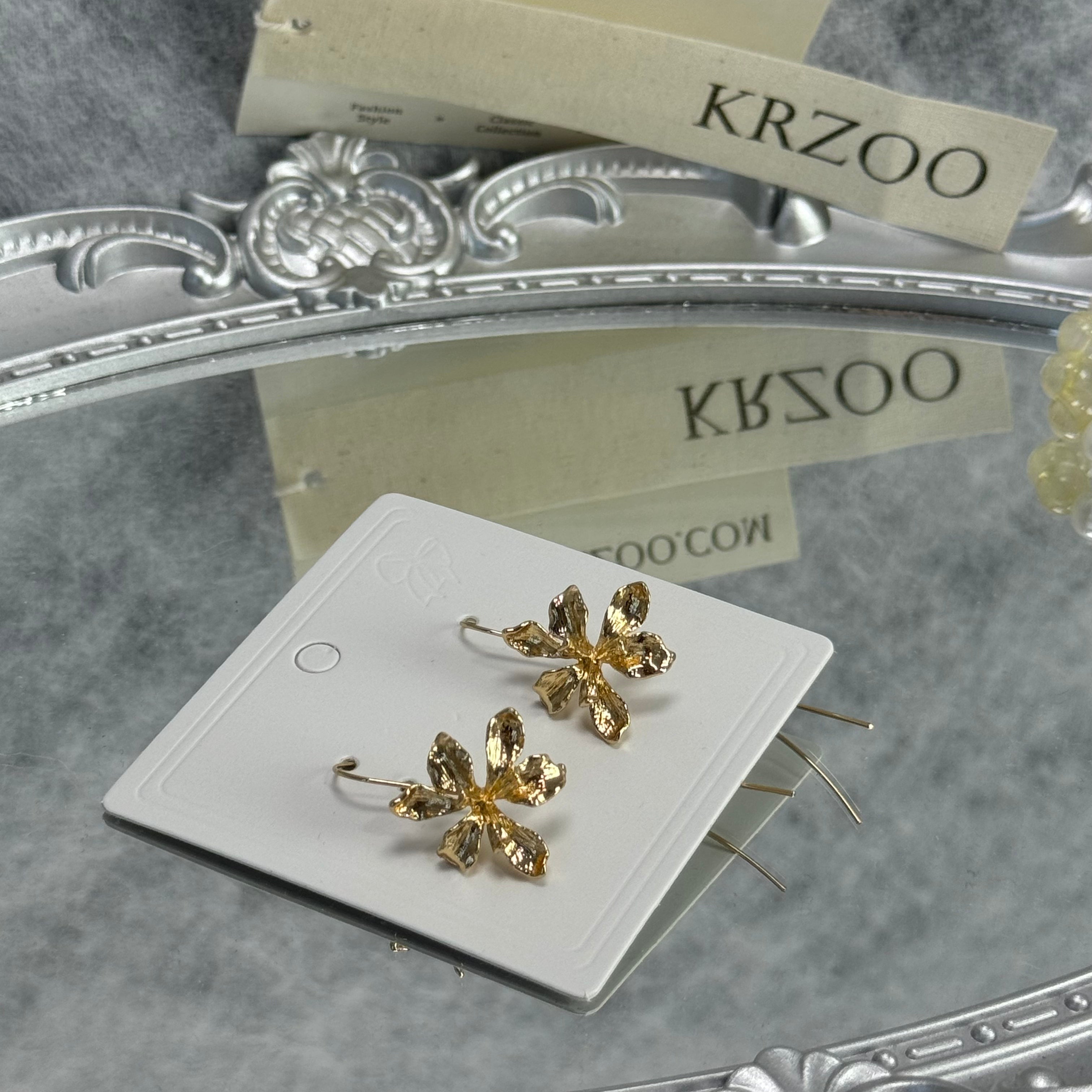 Iris flower stud earrings