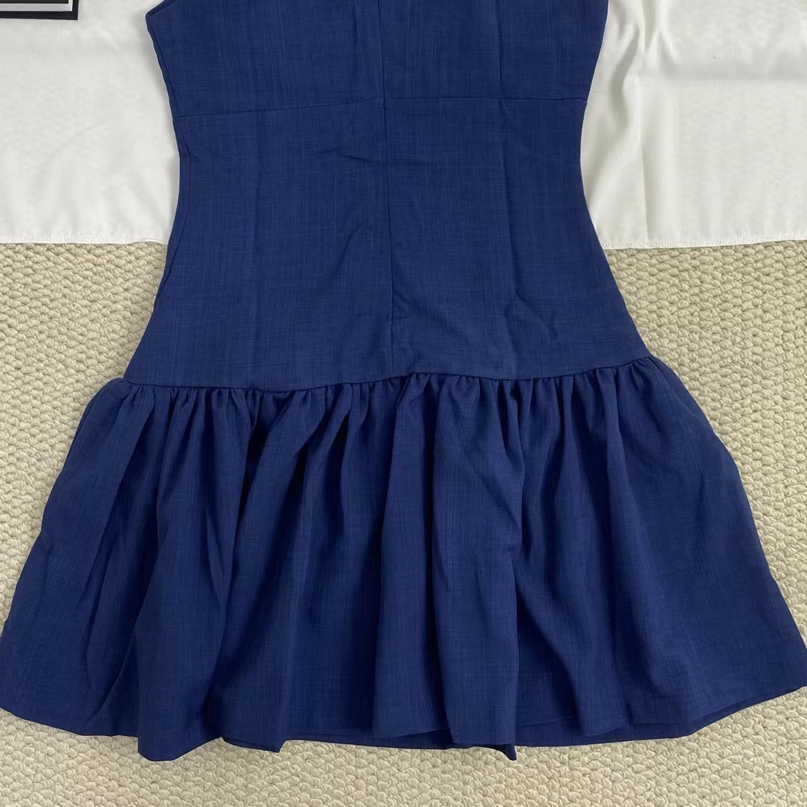 Dress With Tie-Knot Detail