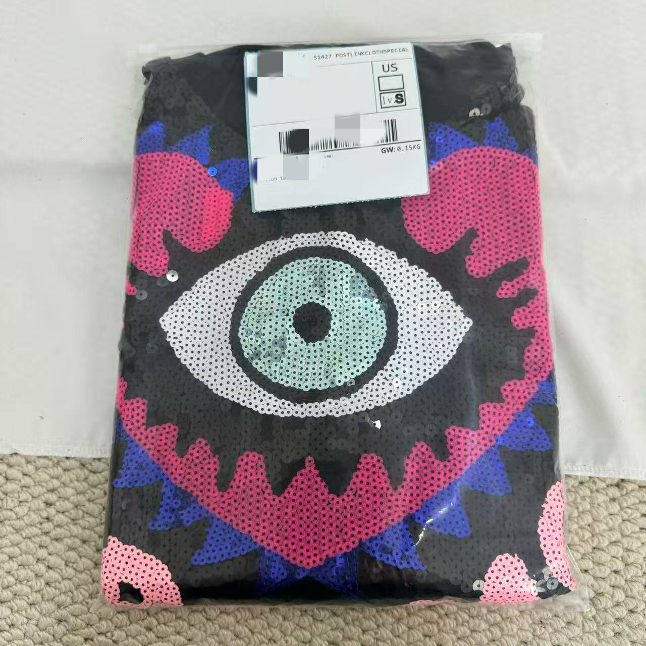 Heart-Eye Letter Sequin T-Shirt