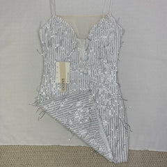 Deep V silhouette fringed halter dress with sequins
