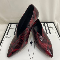 Versatile Retro Leather Shoes