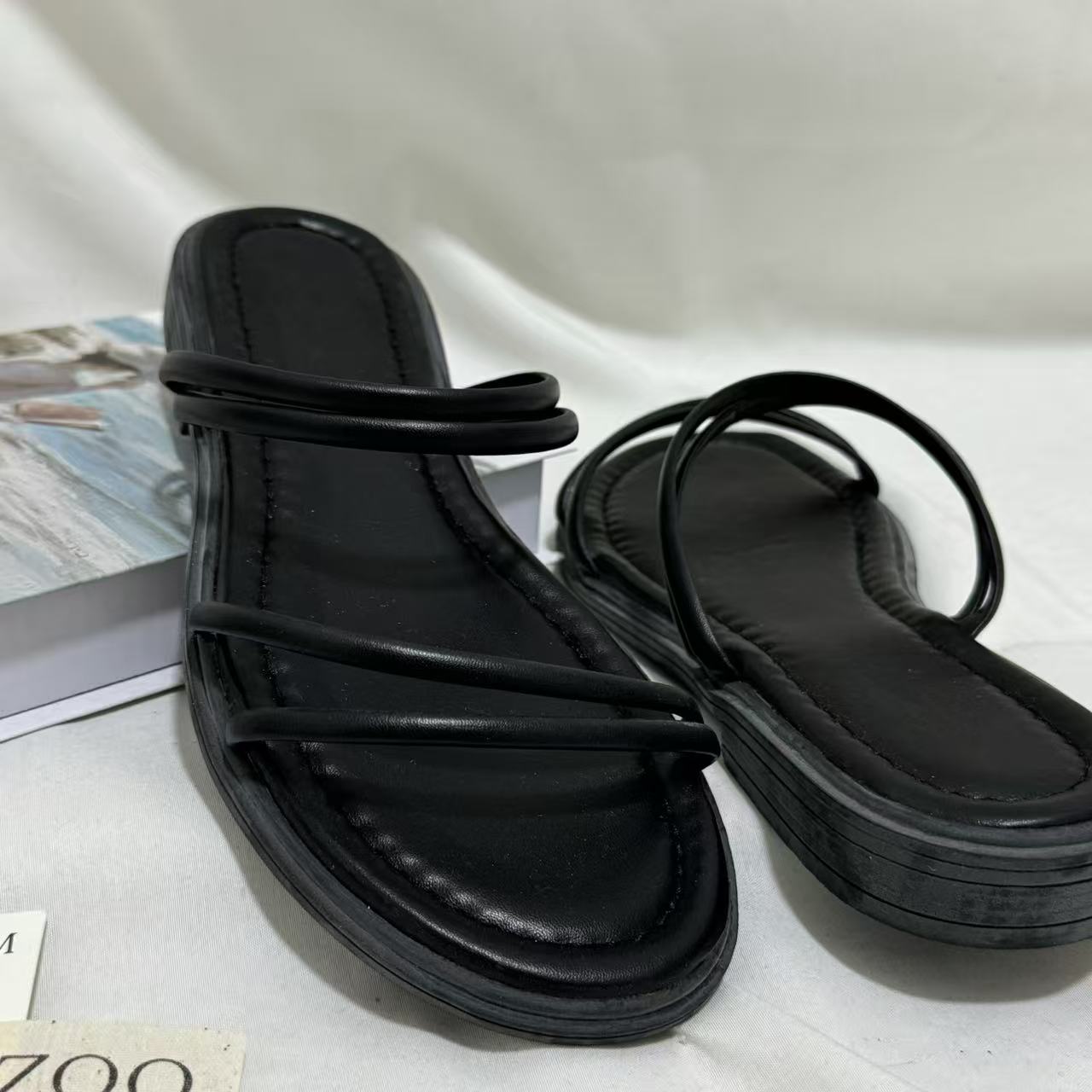 Comfortable and Versatile Flat Beach Slides