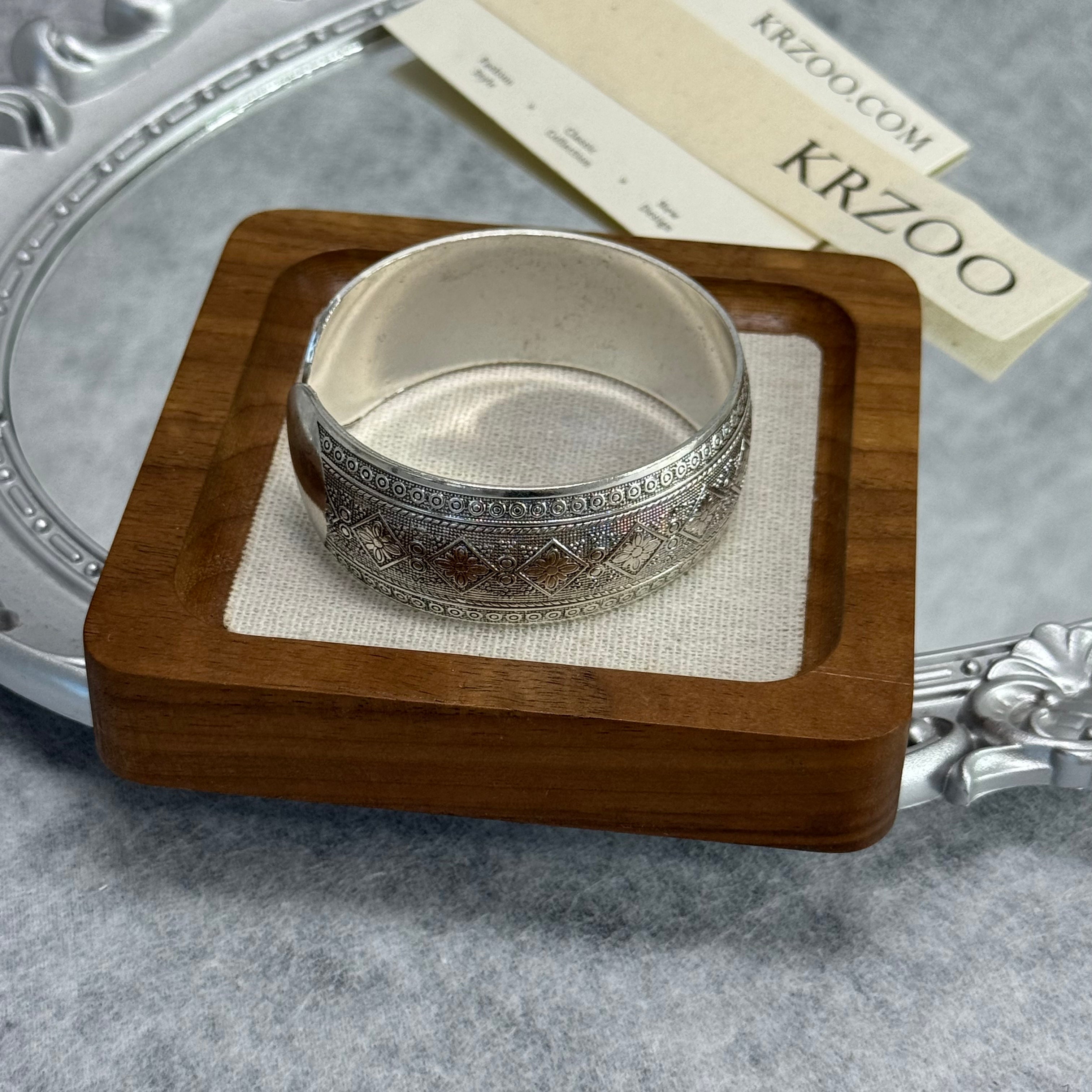 Ancient handcrafted engraved bracelet