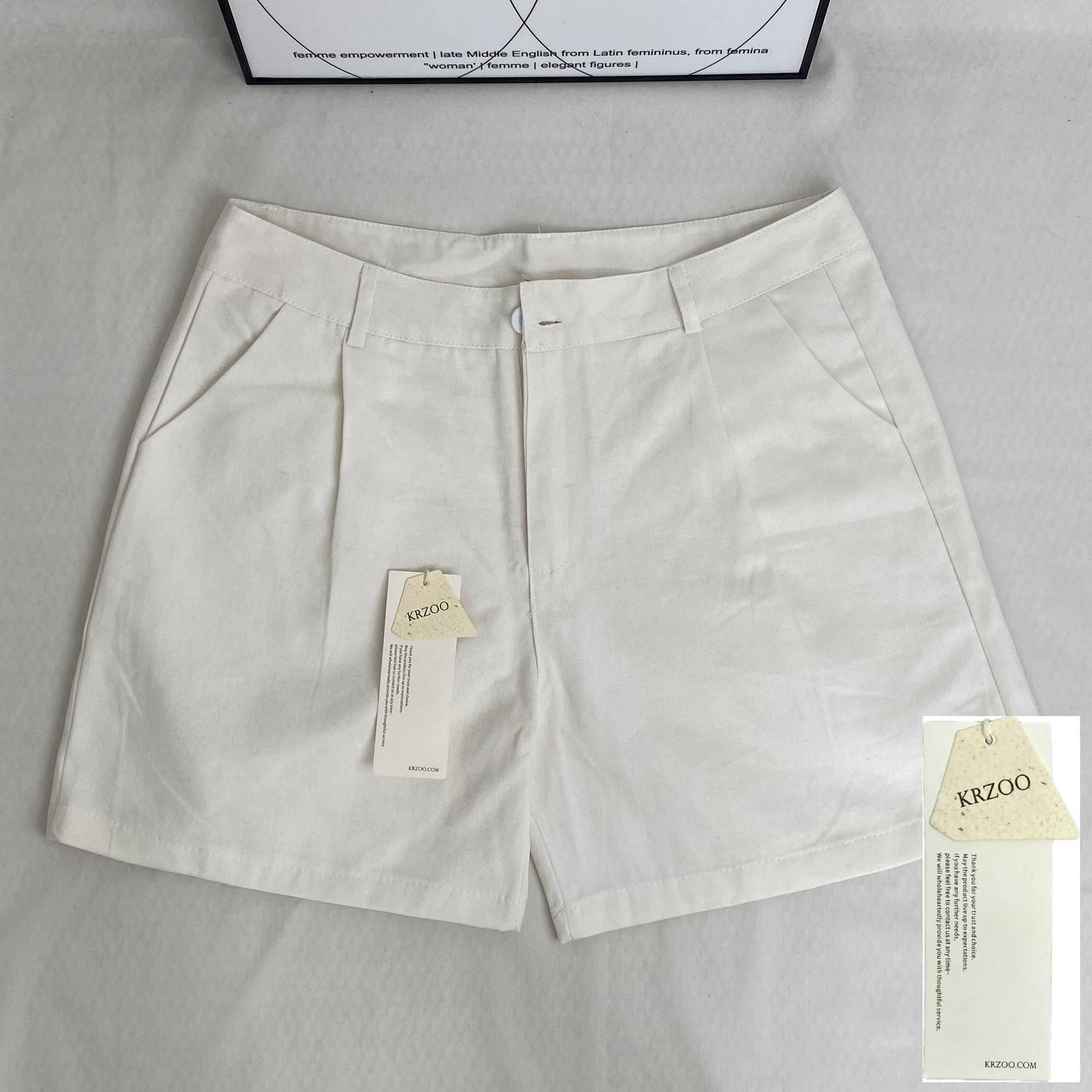 White wide-leg shorts - slimming and casual pants