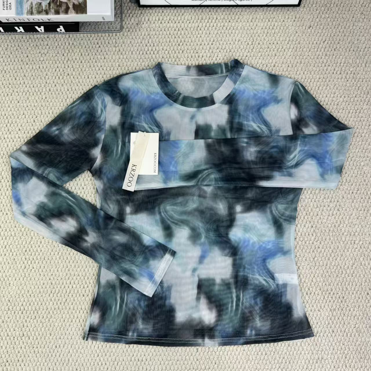 Printed round-neck mesh fitted t-shirt