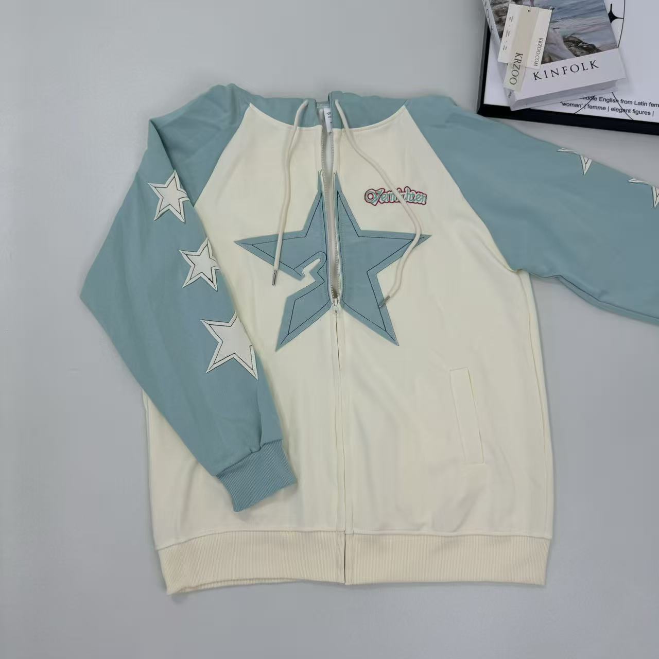 Contrasting-color star-patterned cardigan jacket