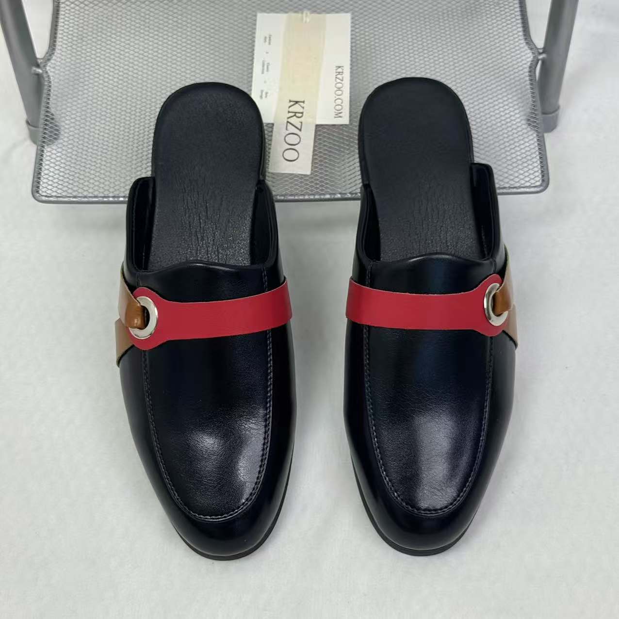 British-style ankle-length slip-on casual shoes