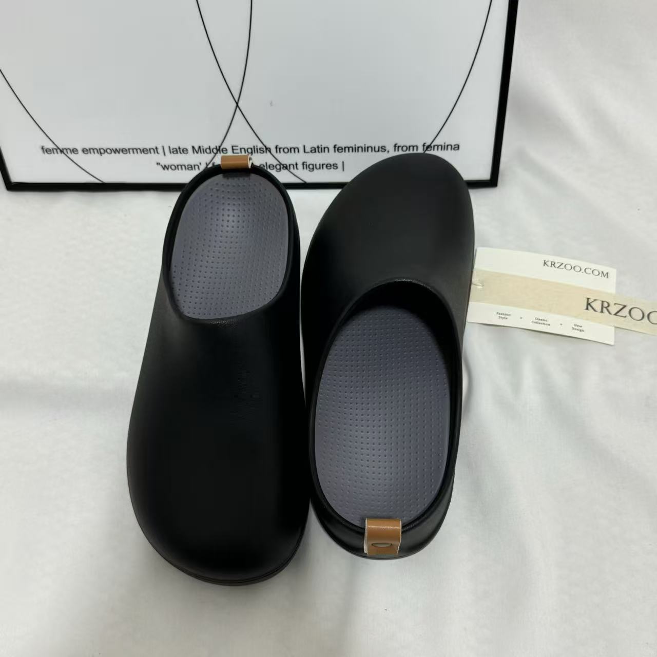 Non-Slip Closed-toe Slippers