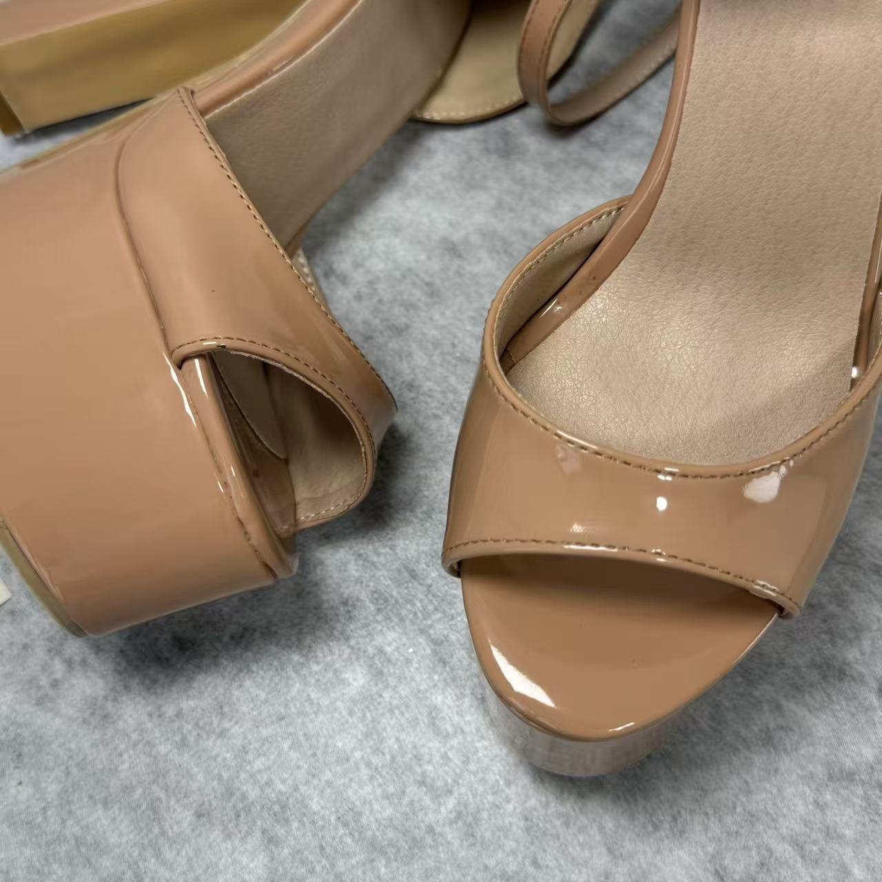 Waterproof platform mid-heel thick-soled high heel