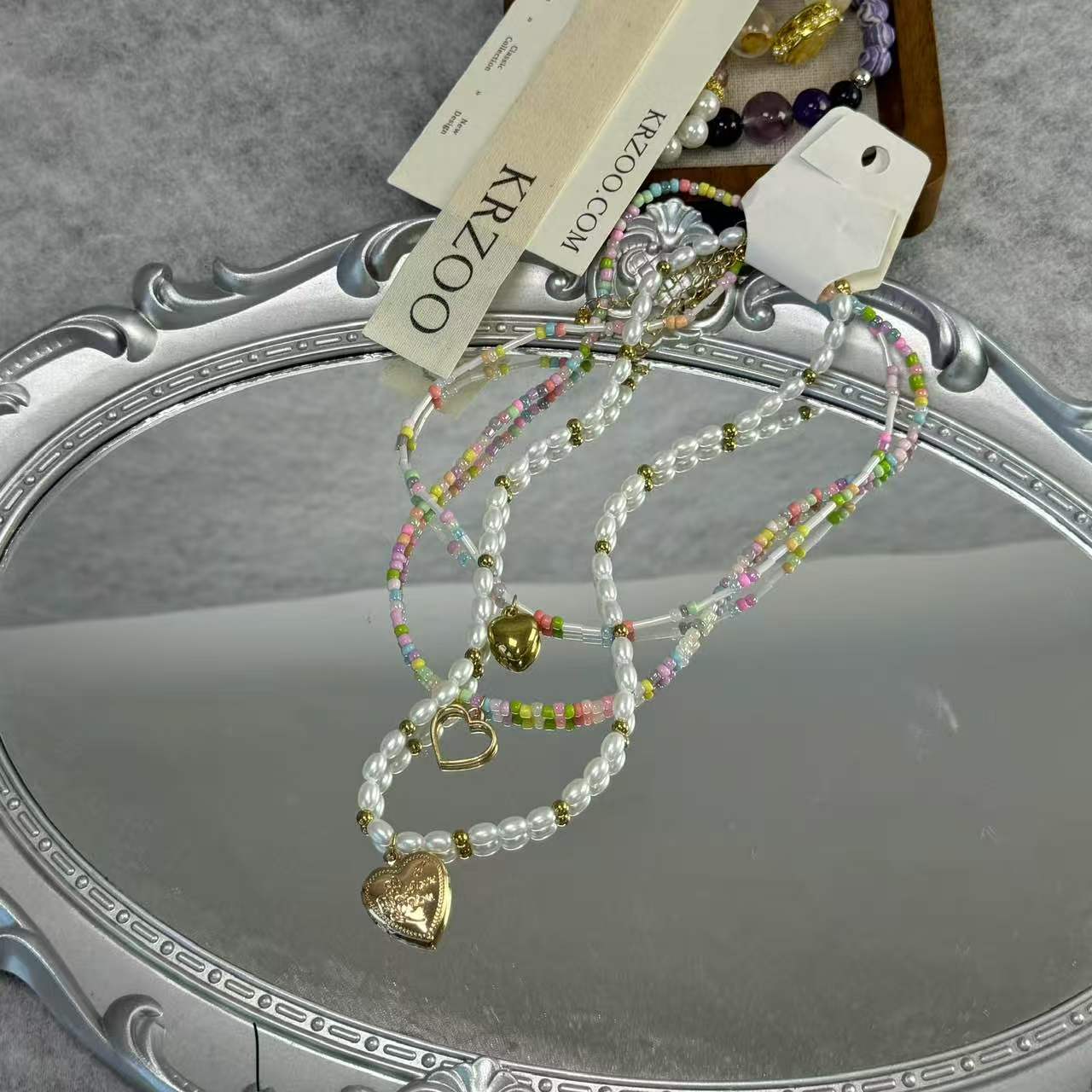 Love charm pendant string of pearls collar chain