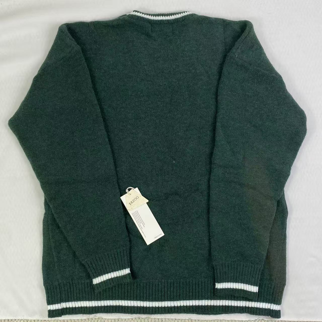 Round-neck pullover striped sweater