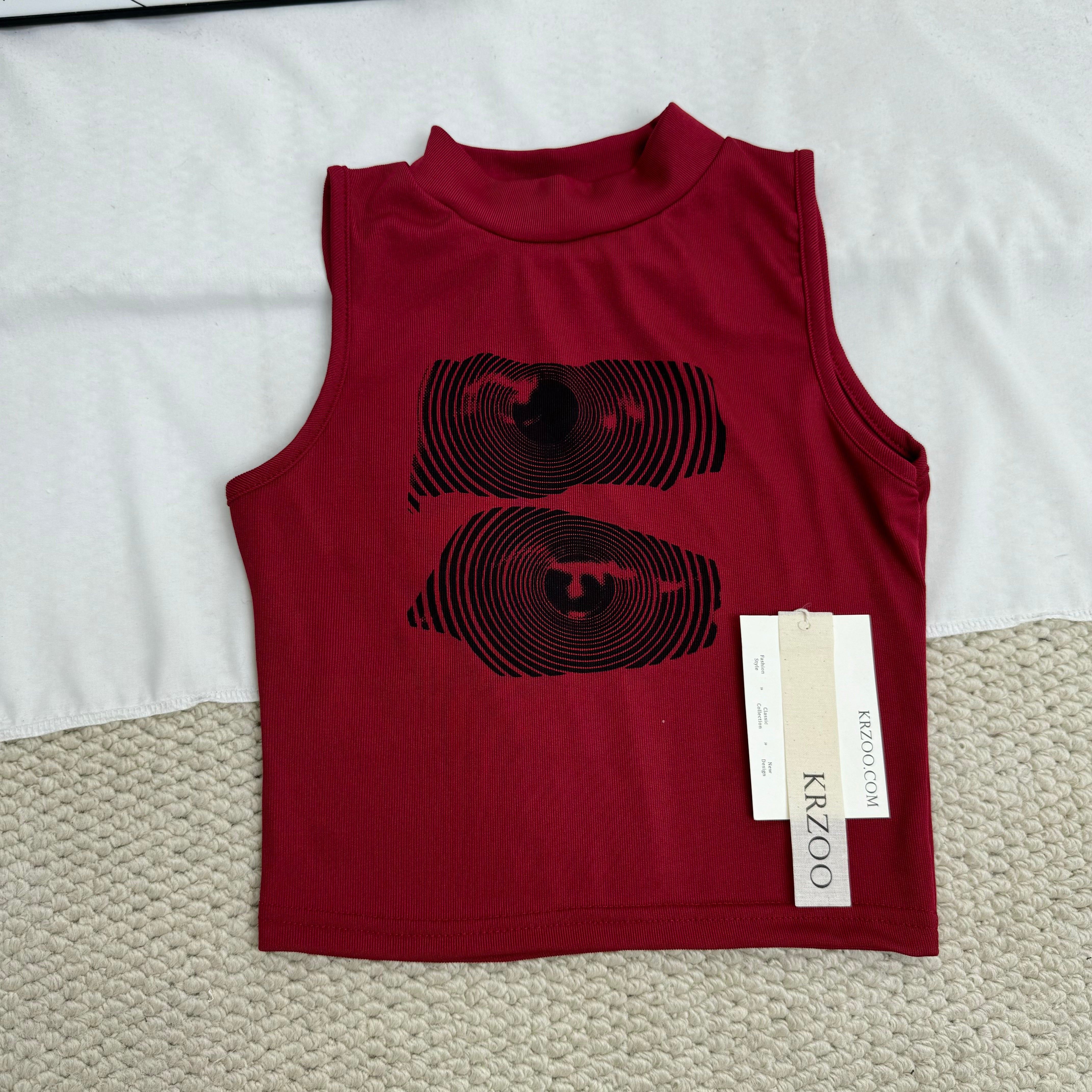 Letter-printed vest