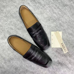 Soft-soled flat-bottomed commuting shoes