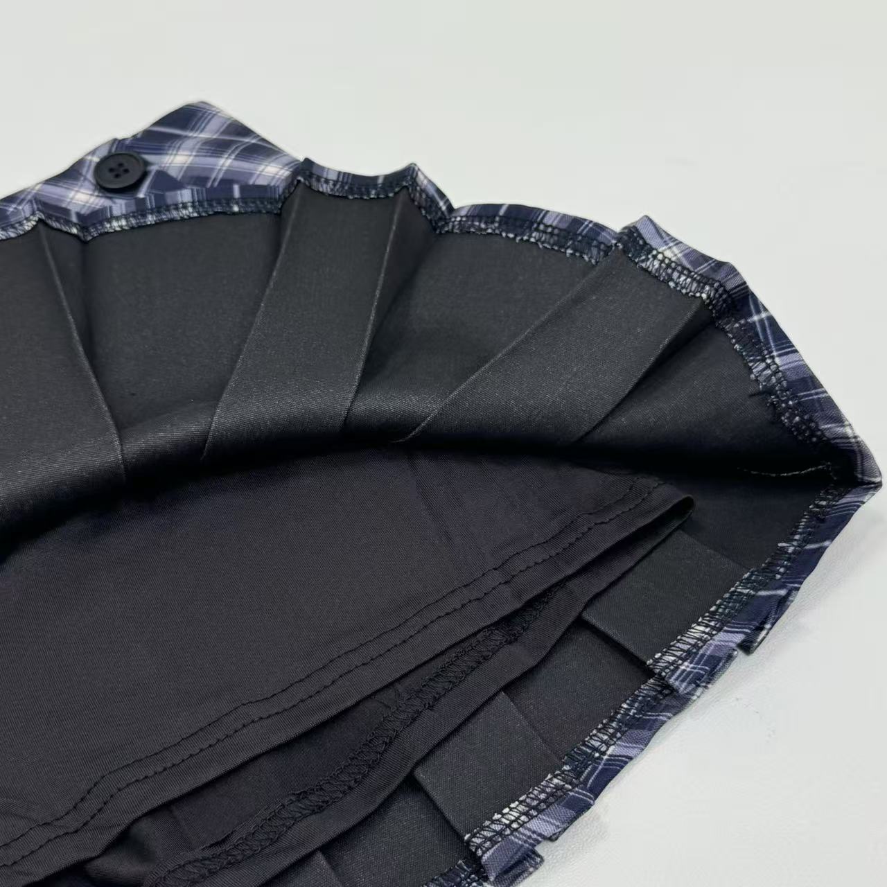 Plaid pleated A-line midi skirt
