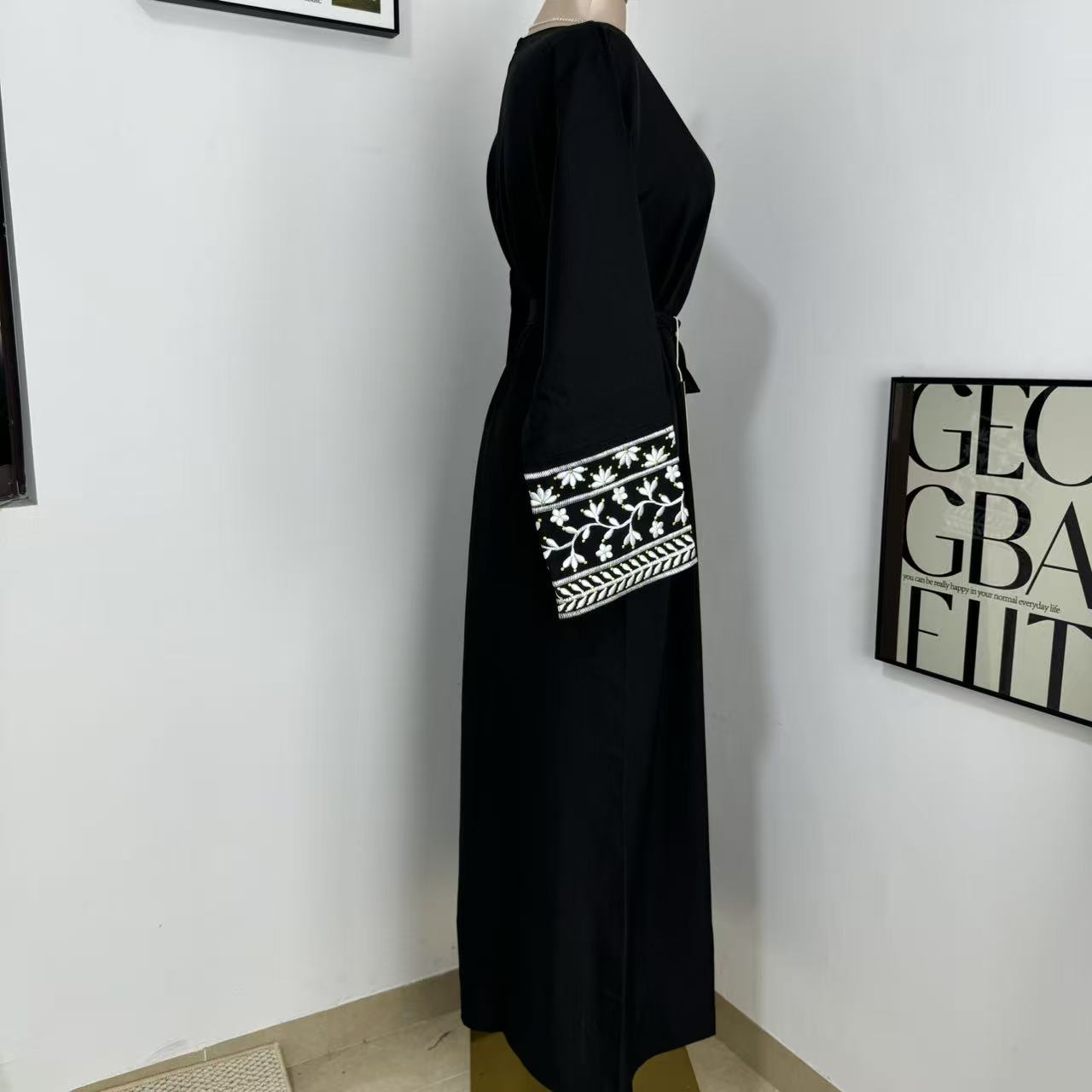 Cotton-Linen Embroidered Closed-Style Robe