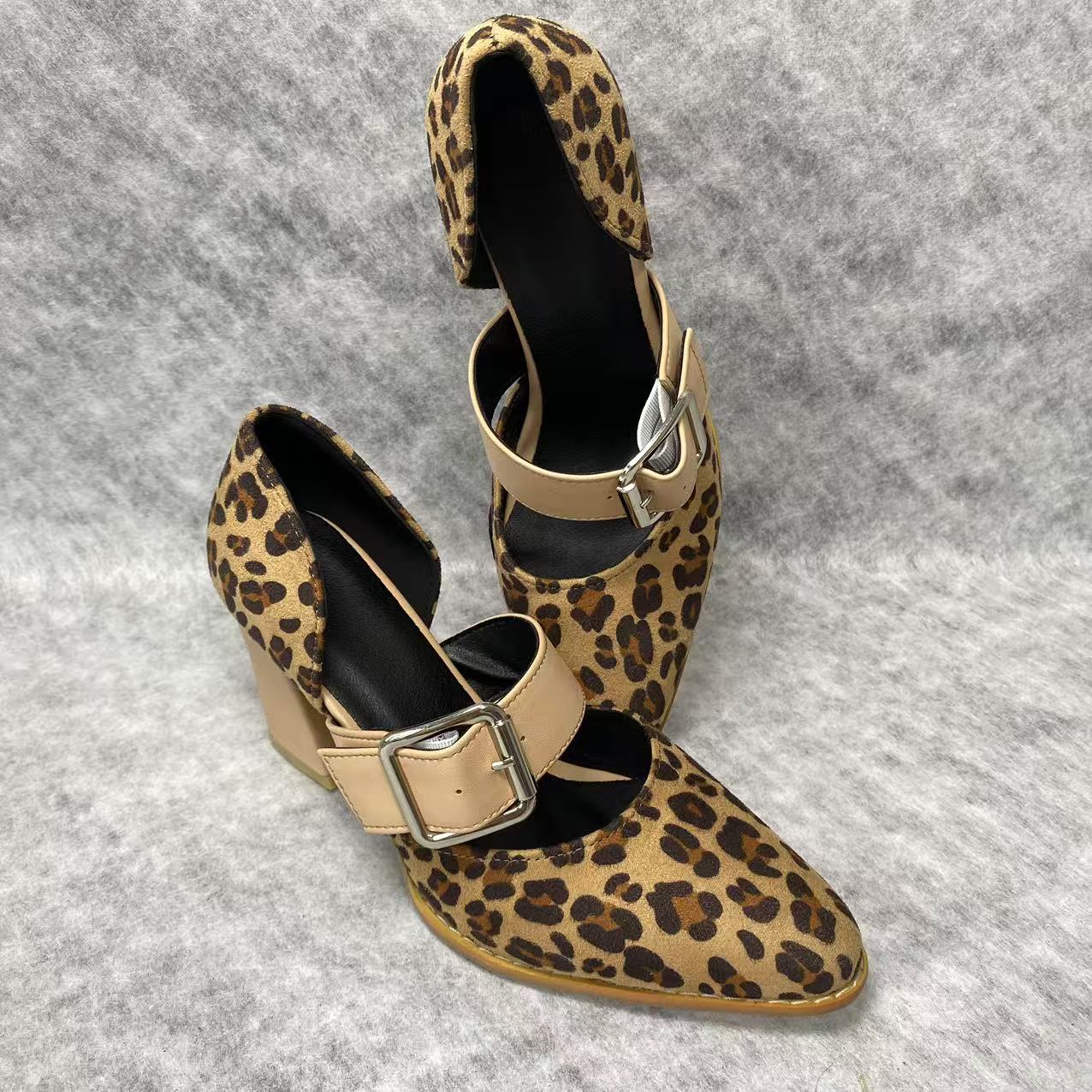 Sharp leather strap buckle with leopard print shoes