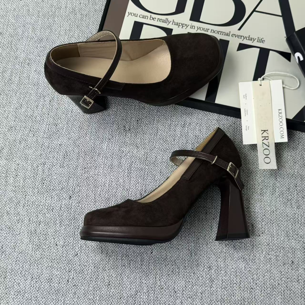 Velvet-faced square-toe British-style shoes