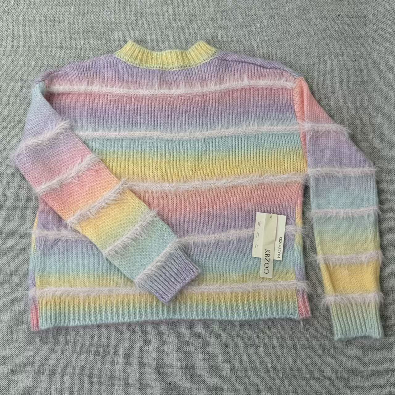 Gradient-colored striped pullover sweater