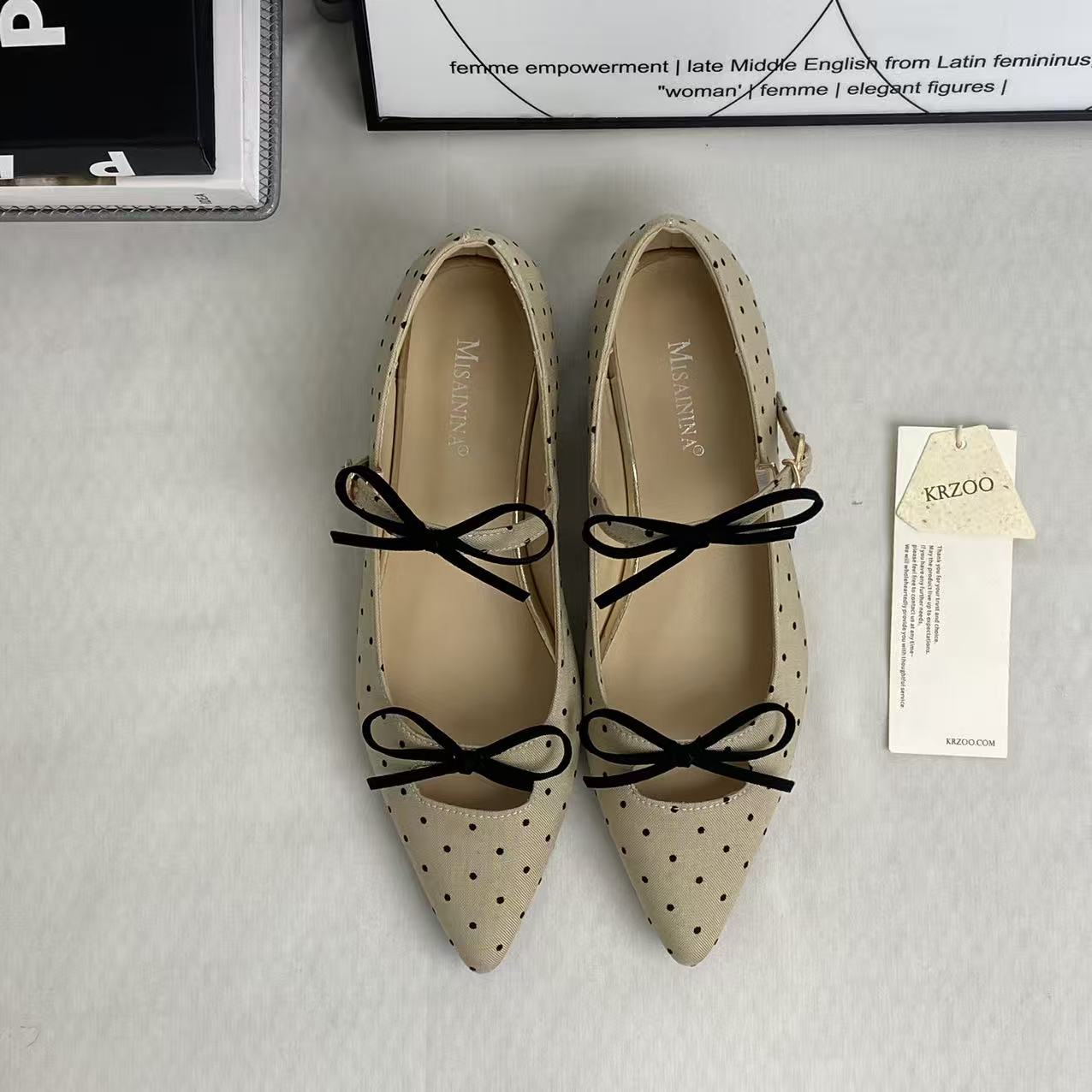 Dot pattern bow-top low-cut shoes