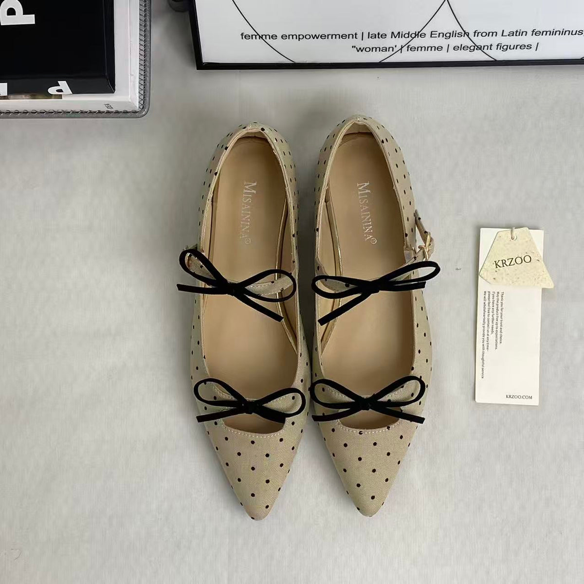 Dot pattern bow-top low-cut shoes