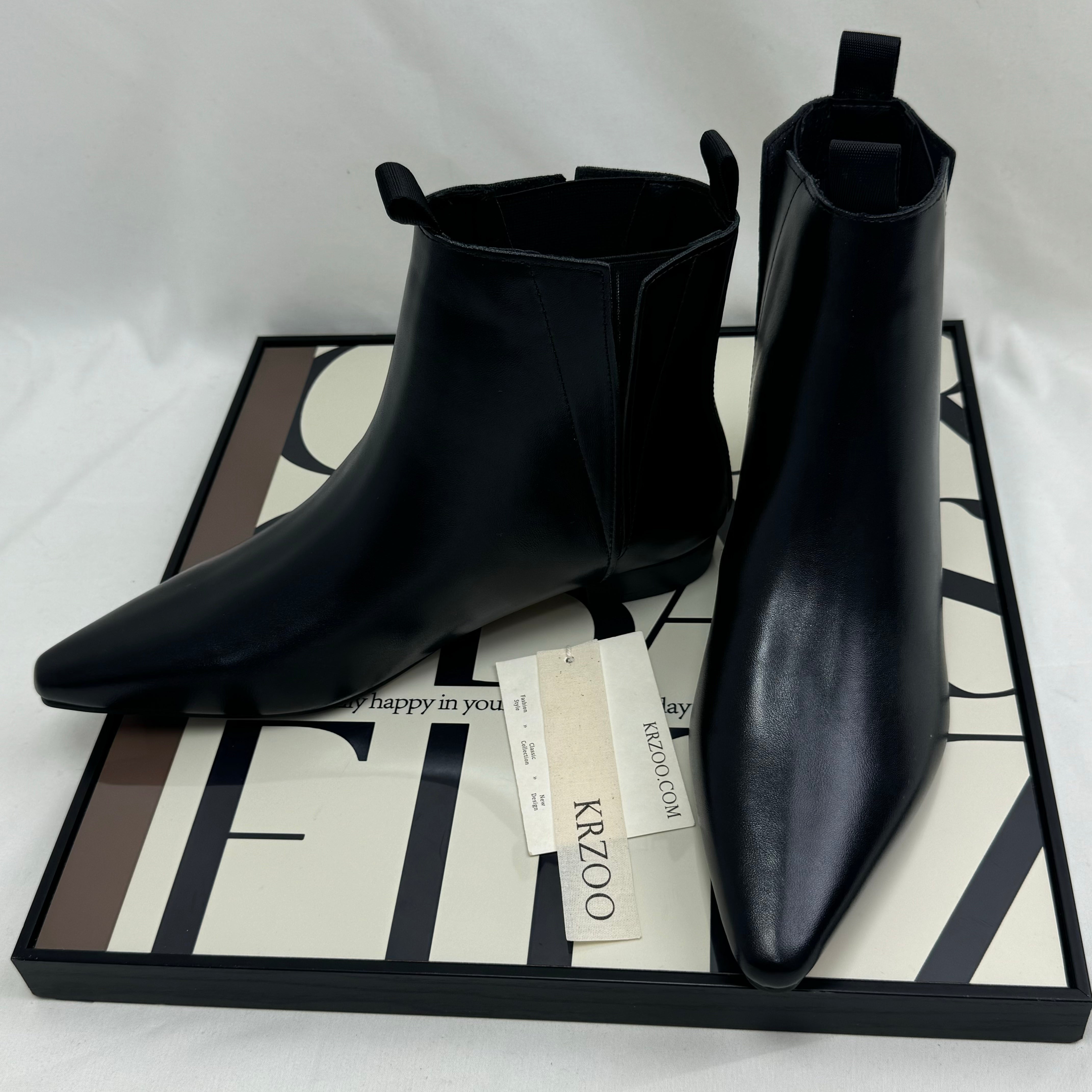 Pointed Chelsea ankle boots