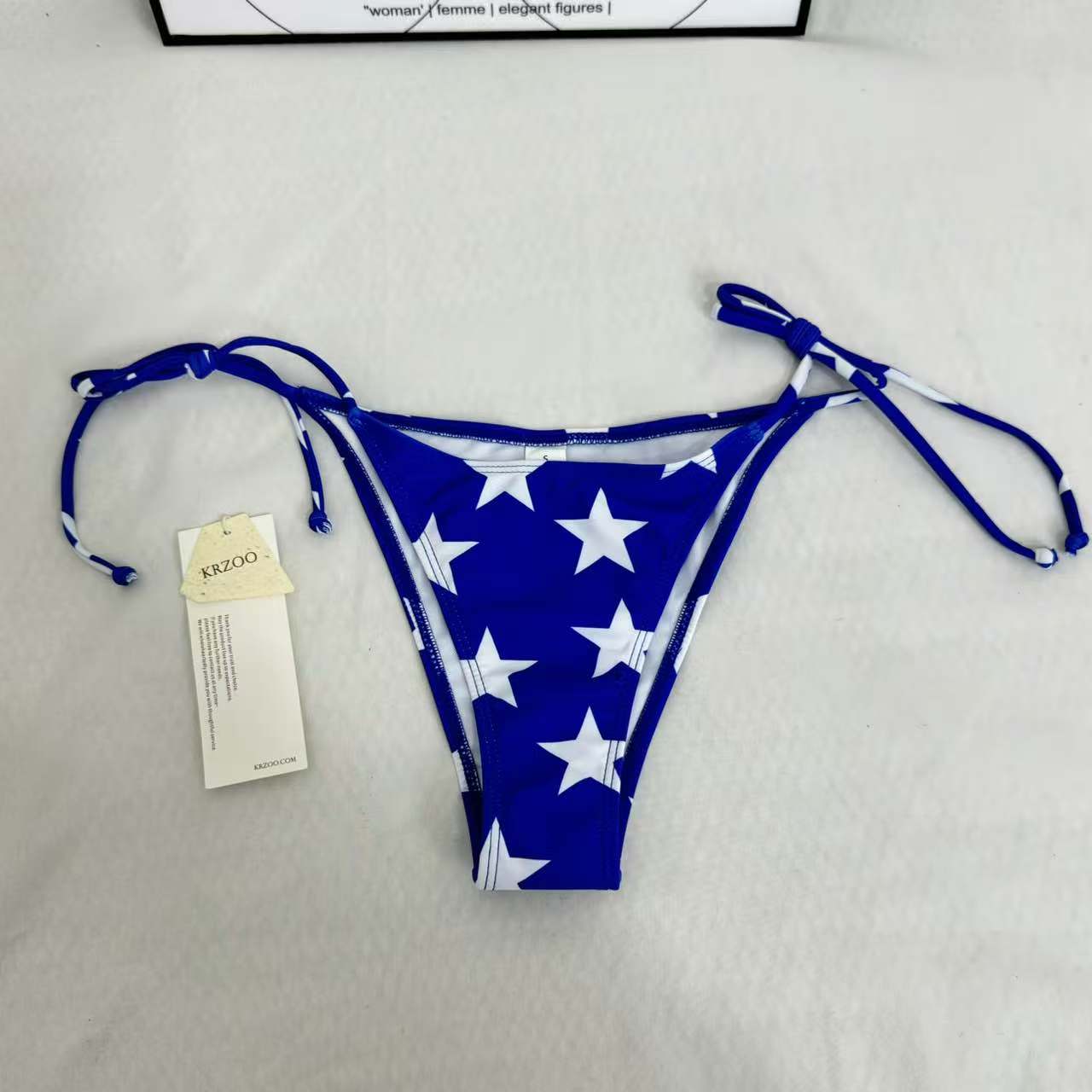 Strappy necked swimming suit
