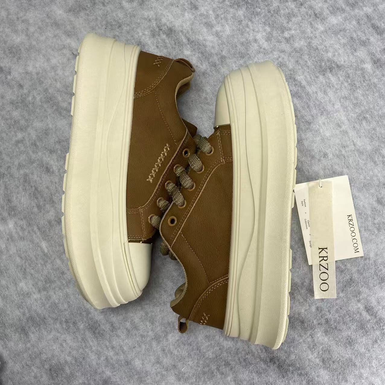 High-top thick-soled platform lace-up shoes