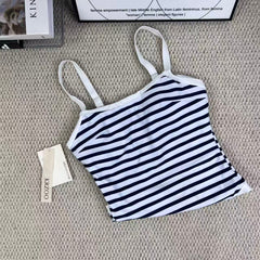 Color-blocked one-piece swimming suit