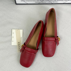 Red square-toe low-cut Mary Jane shoes