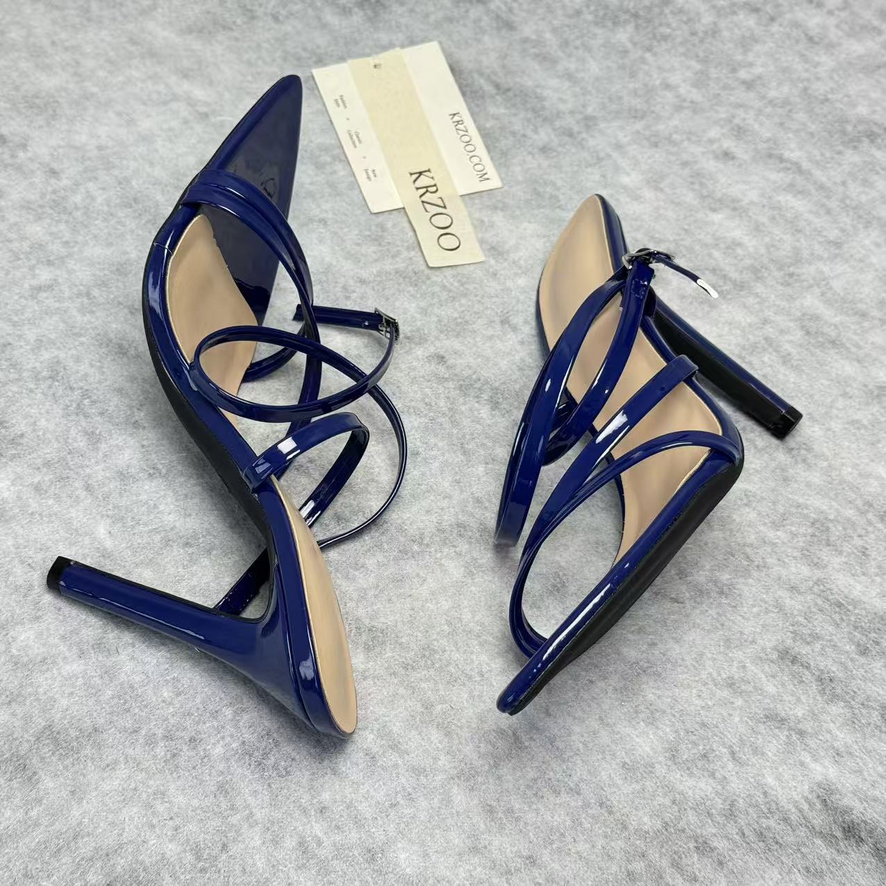 Pointed-toe patent leather cross ankle strap high heels