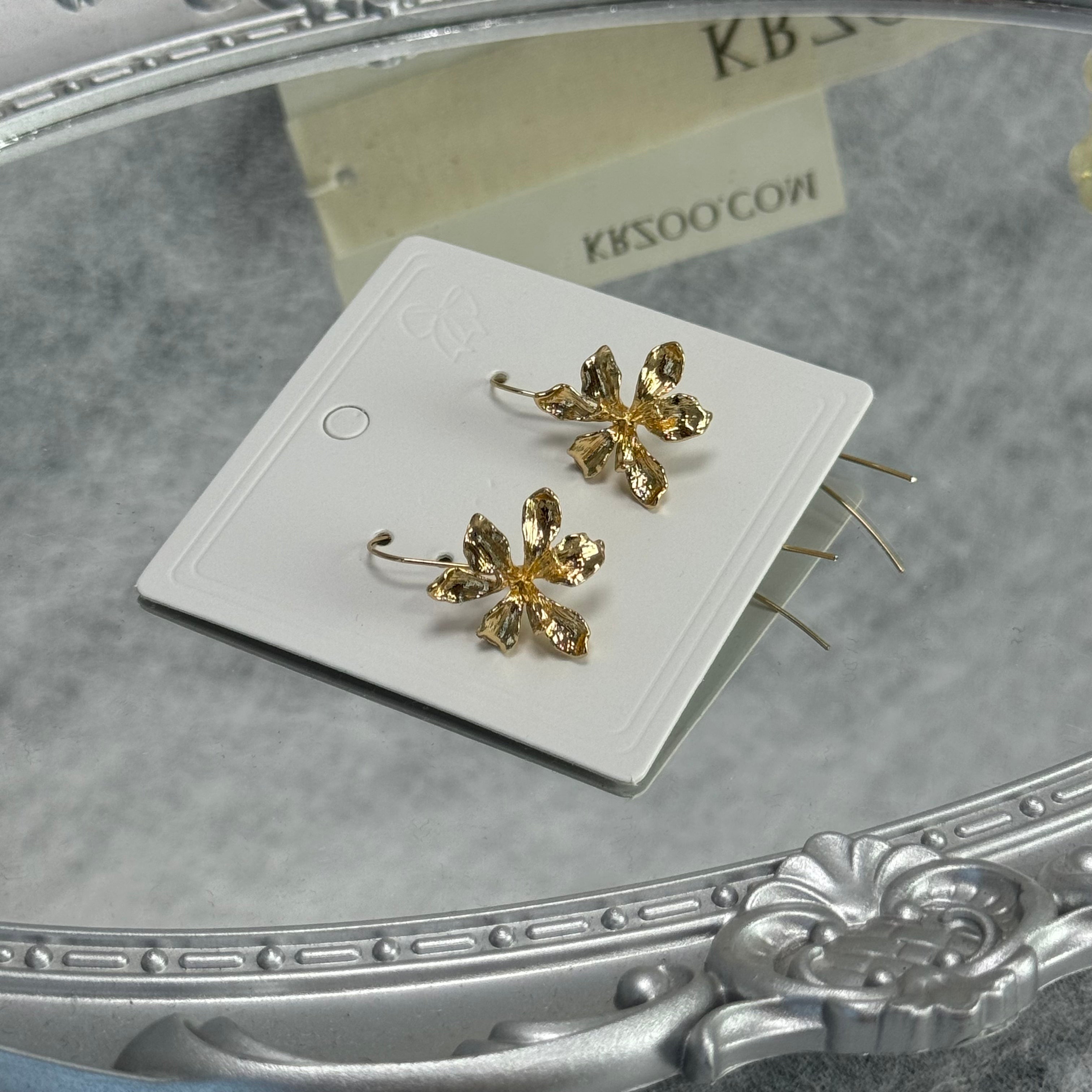 Iris flower stud earrings
