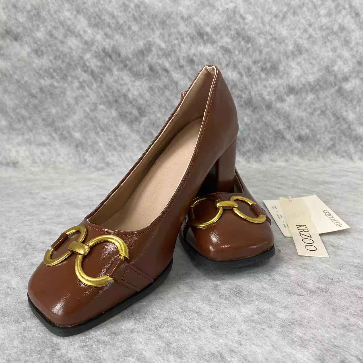 Metal buckle square-toe high-heeled shoes