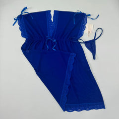 Deep V nightgown with net fabric and lace trim