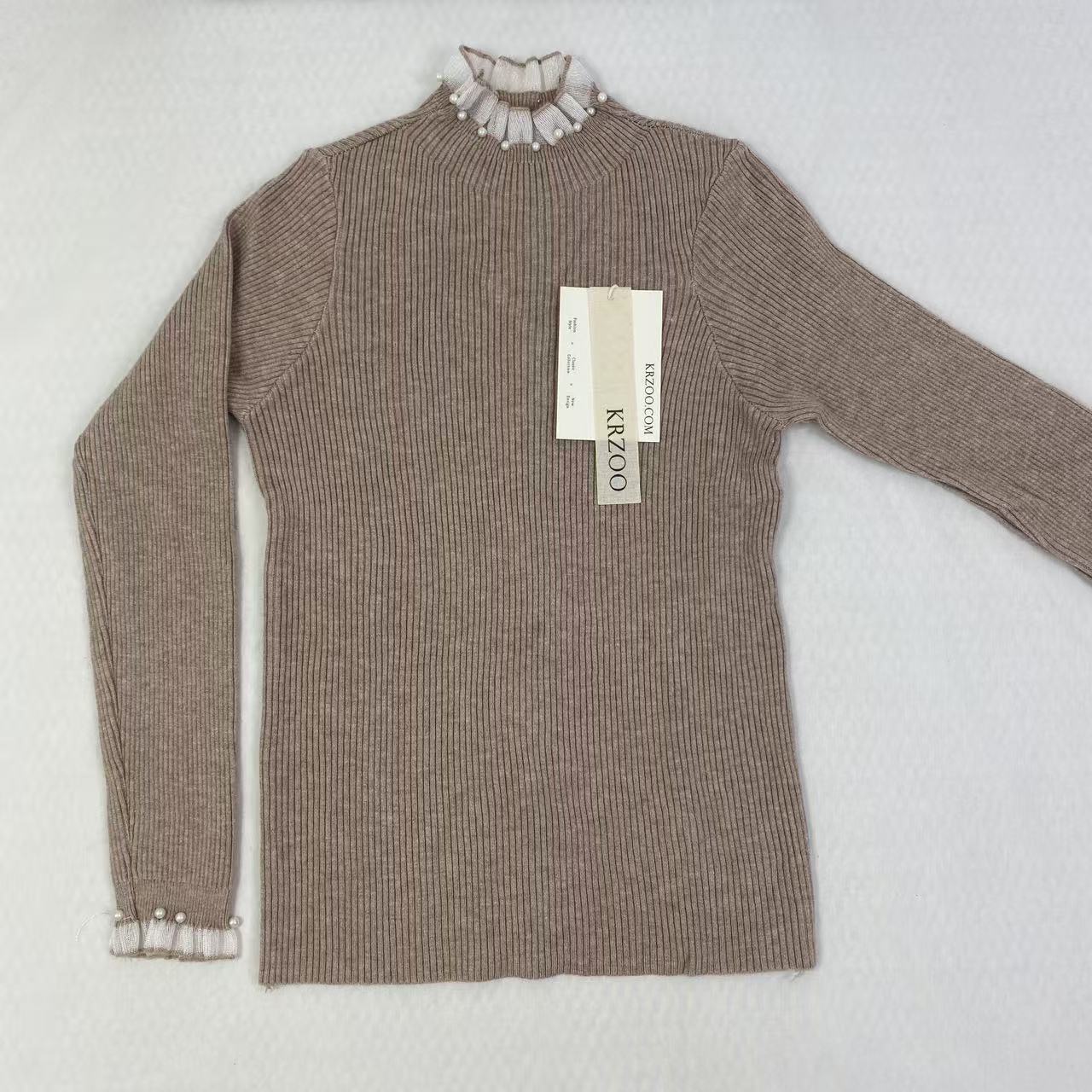 High-neck long-sleeved lace knitted top