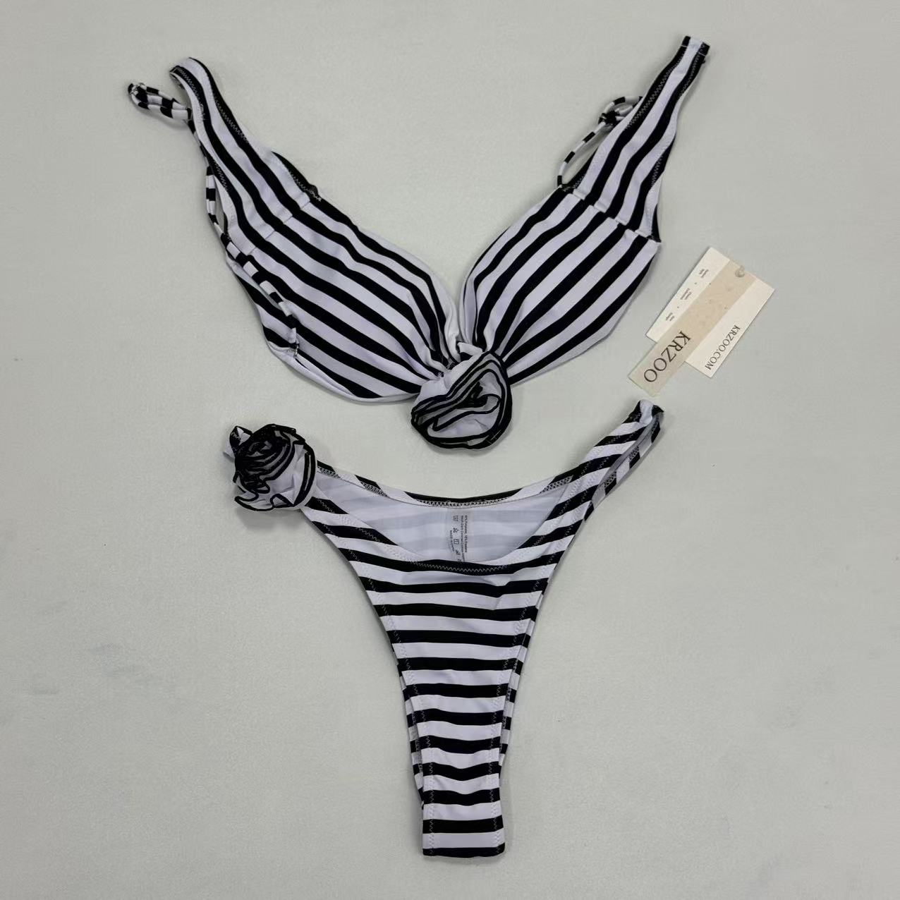 Three-dimensional flower split swimsuit