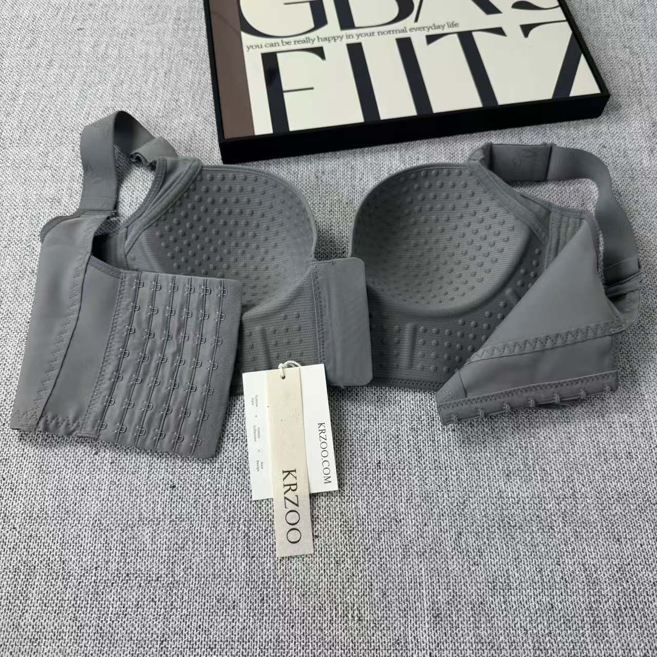 Steel-free 7-hook gathering bra