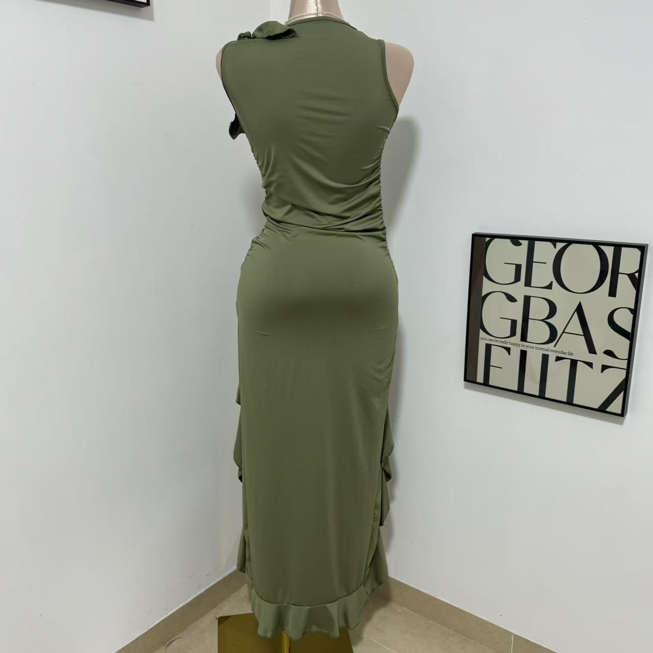Sleeveless Long Round-Neck Dress