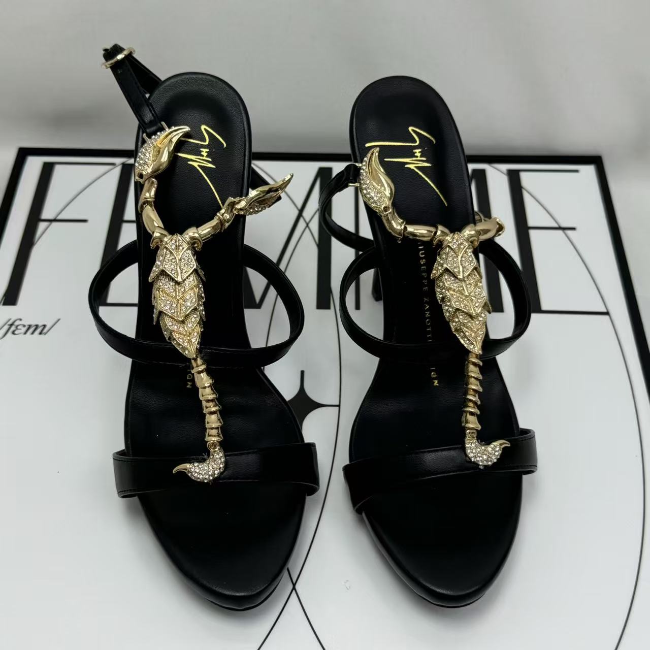 Gold water droplet spider toe stiletto heels
