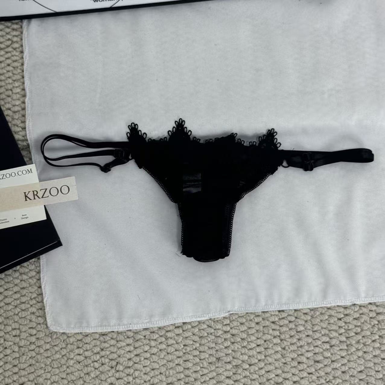 Net fabric see-through lace set