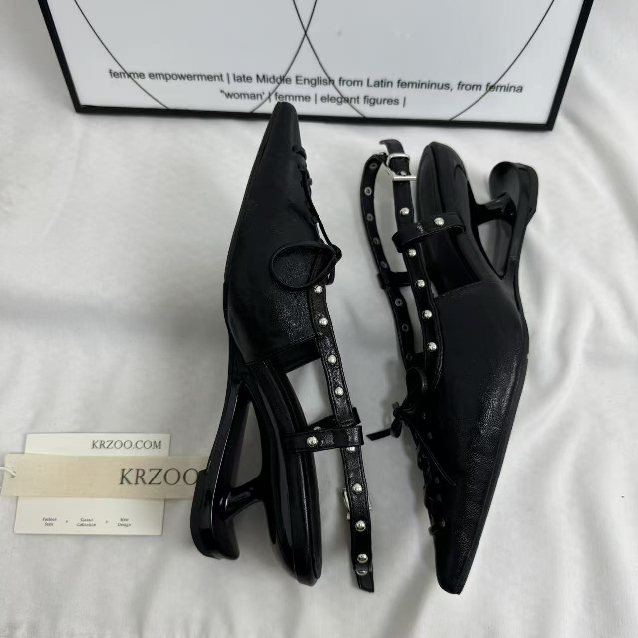 Pointed-Toe Closed-Toe Sandals with Bow Detail