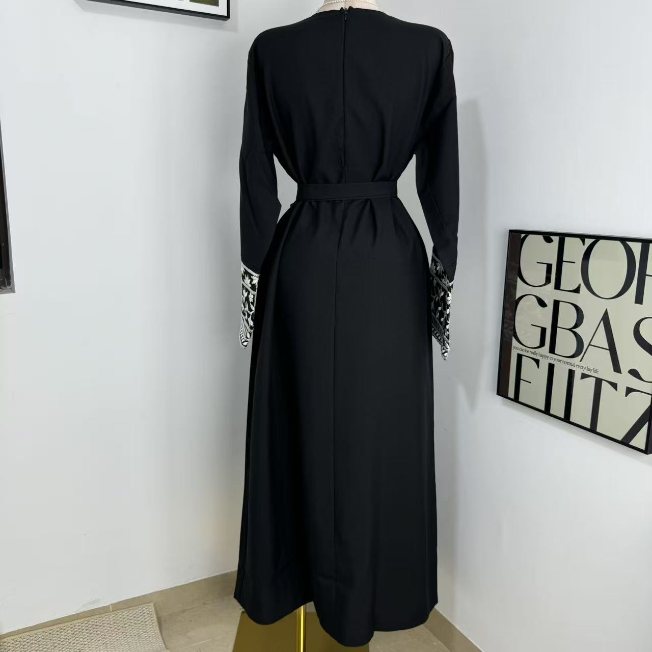 Cotton-Linen Embroidered Closed-Style Robe