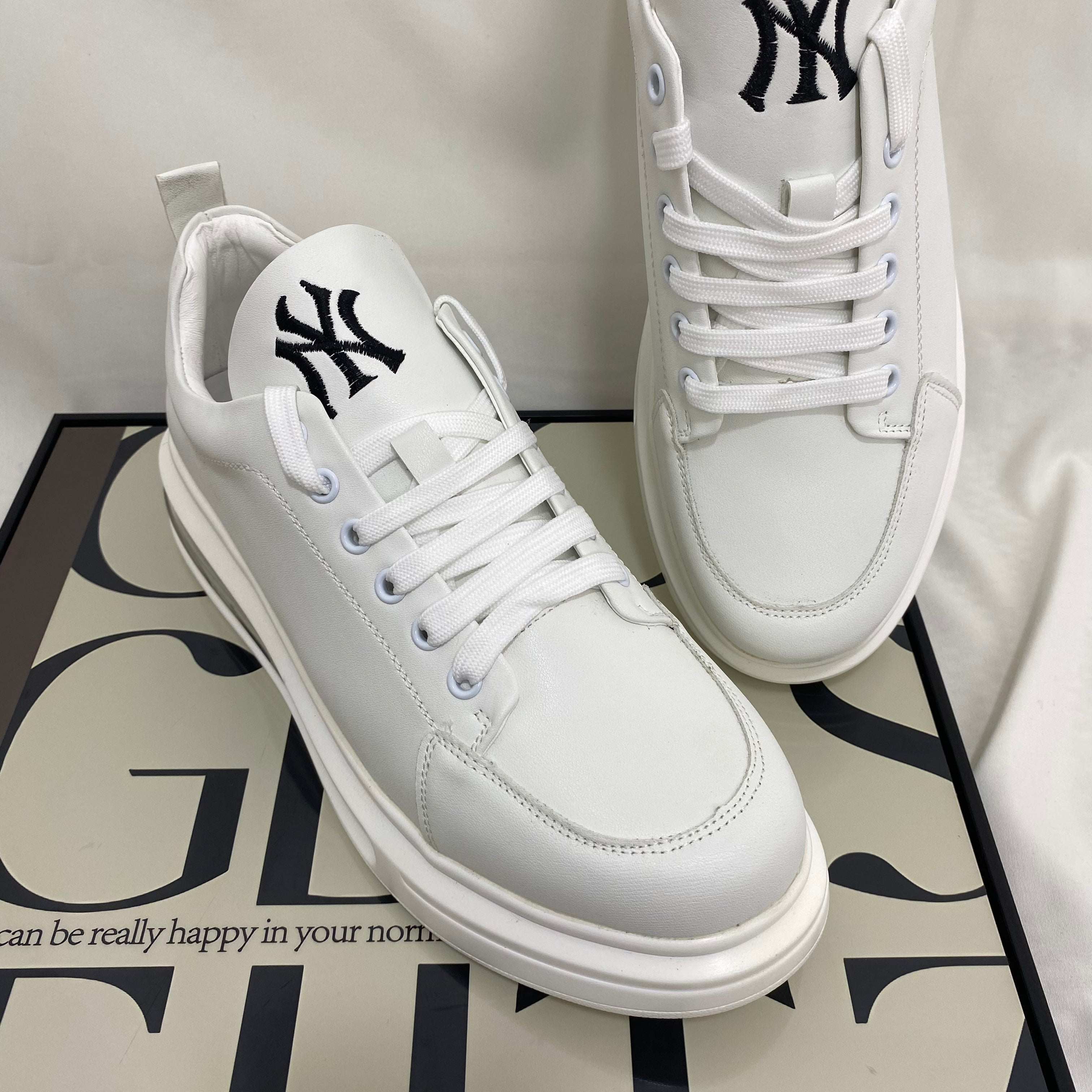 Low-Top Versatile Breathable White Shoes