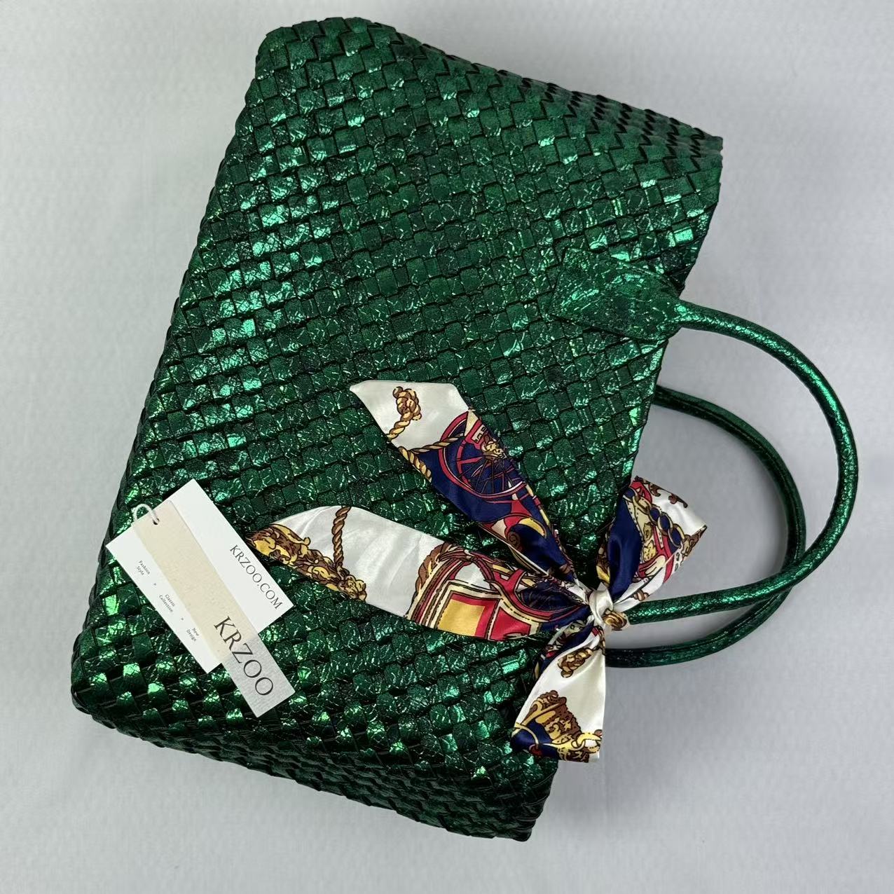Hand-woven bag with snake skin pattern