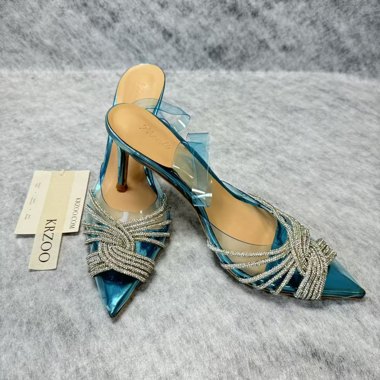 Pointed-toe transparent crystal high heels