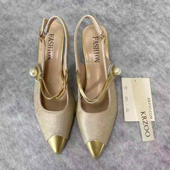 Pointed-toe one-piece square-heel headband